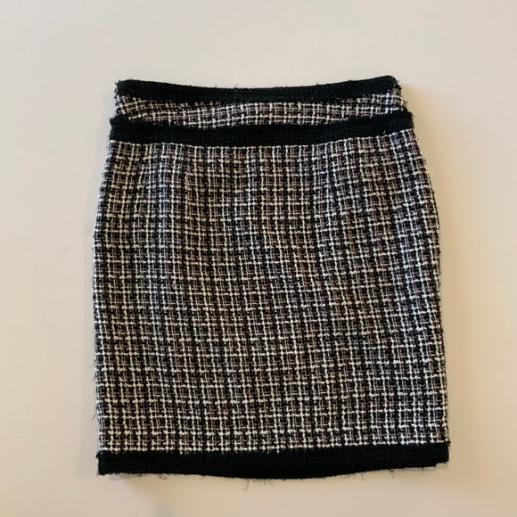 WHBM tweed skirt Size 0 - Picture 4 of 13